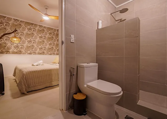 Kala Zoe Beachfront Living ヴィラ モアルボアル