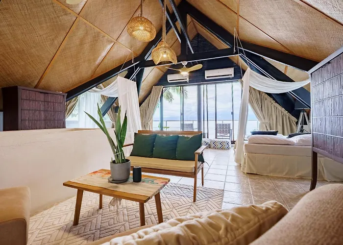 Kala Zoe Beachfront Living ヴィラ モアルボアル