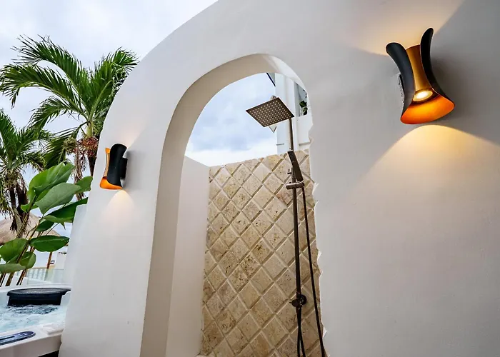 Kala Zoe Beachfront Living ヴィラ