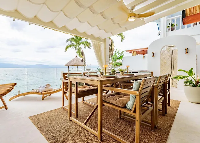 ヴィラ Kala Zoe Beachfront Living *